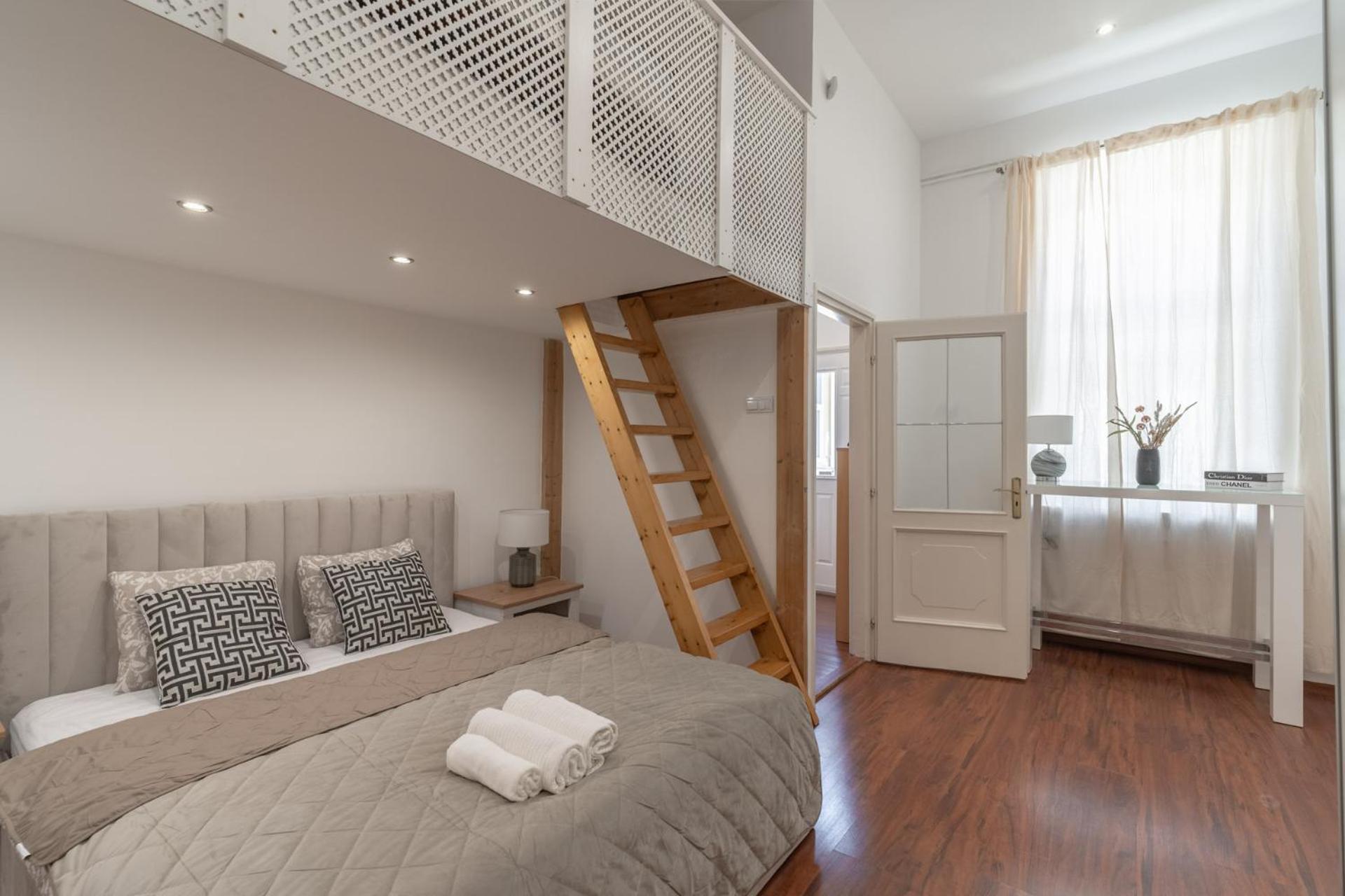 Apartment Deluxe And Cozy Center For 8ppl