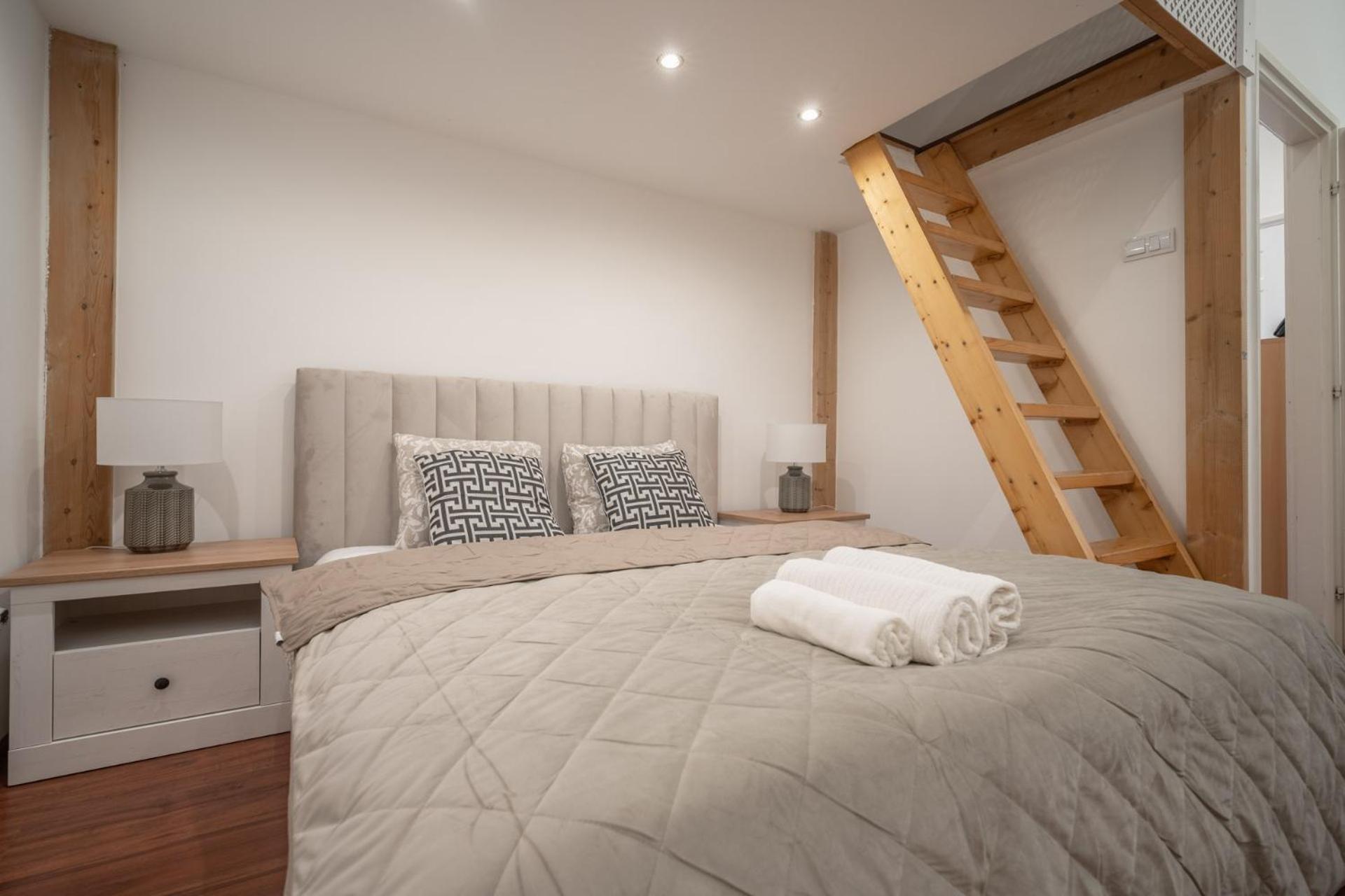 Apartmán Deluxe And Cozy Center For 8ppl